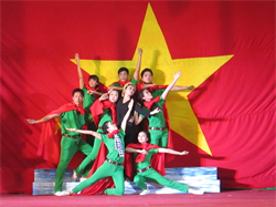 LĐLĐ huyện Hàm Thuận Bắc: Tổ chức Hội thi tiếng hát CNVCLĐ năm 2022